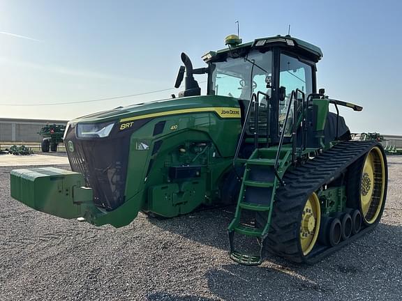 Image of John Deere 8RT 410 equipment image 1