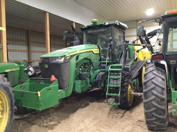 Main image John Deere 8RT 410