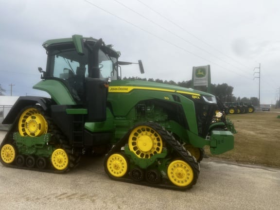 2022 John Deere 8RX 310 Equipment Image0