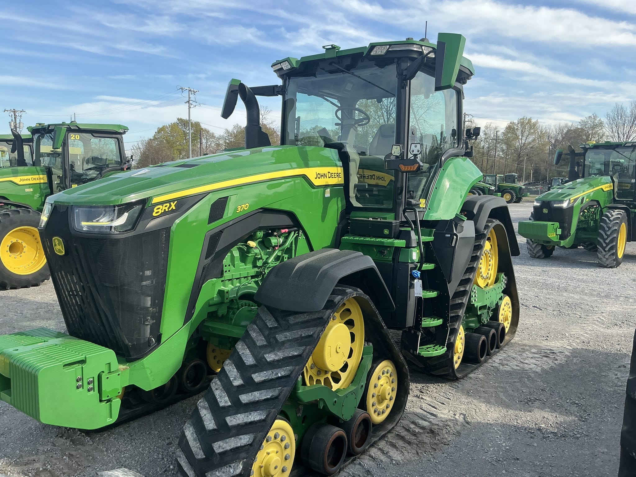 2022 John Deere 8RX 370 Equipment Image0