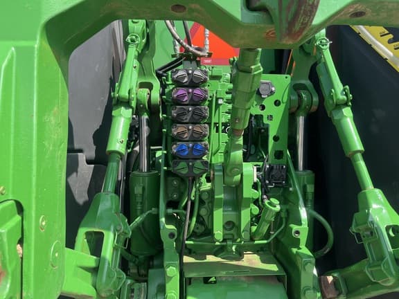 Image of John Deere 8RX 370 equipment image 3