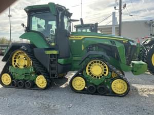 2022 John Deere 8RX 370 Image