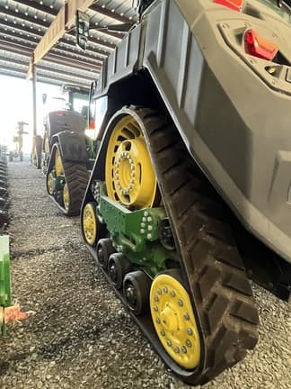 Image of John Deere 8RX 410 equipment image 4