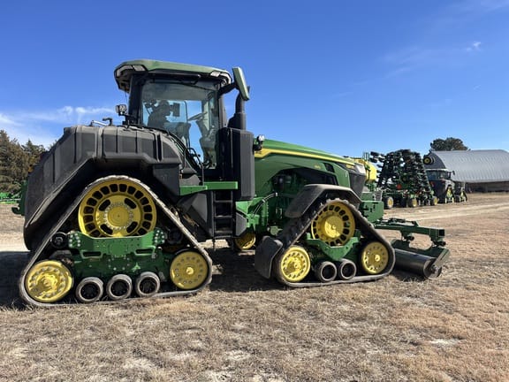 2022 John Deere 8RX 410 Equipment Image0