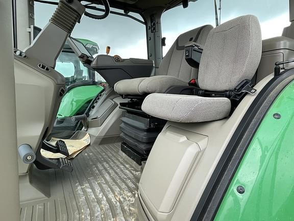 Image of John Deere 8RX 410 equipment image 4