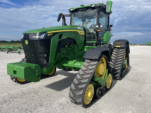 2022 John Deere 8RX 410 Equipment Image0