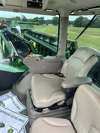 Image of John Deere 9520R equipment image 3