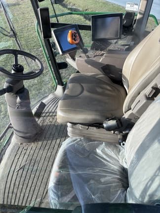 Image of John Deere 9700 equipment image 2