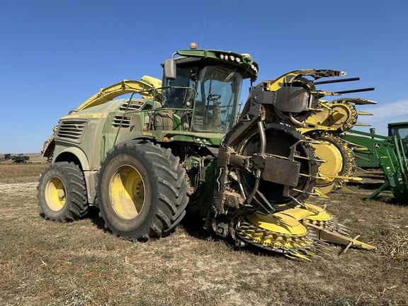 2022 John Deere 9700i Equipment Image0