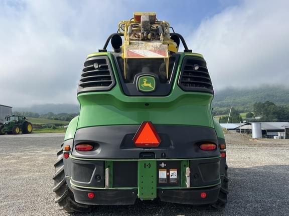 Image of John Deere 9700 equipment image 2