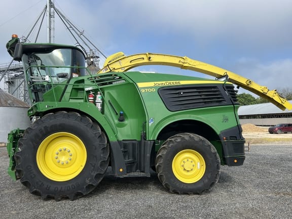 2022 John Deere 9700 Equipment Image0