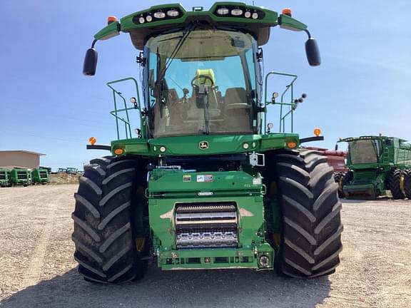 Image of John Deere 9800 equipment image 1