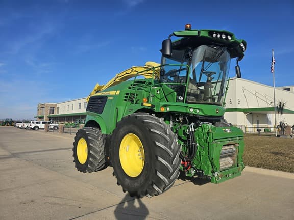 Image of John Deere 9800i equipment image 3