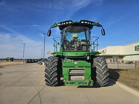 Image of John Deere 9800 equipment image 1