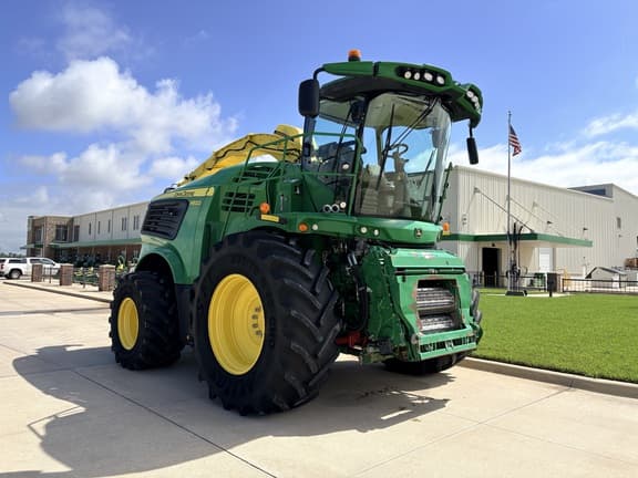 Image of John Deere 9800i equipment image 1