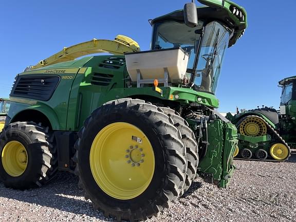 Image of John Deere 9800 equipment image 1