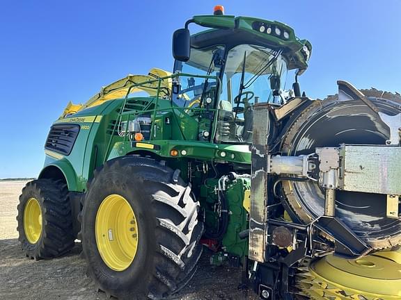 Image of John Deere 9800 equipment image 1