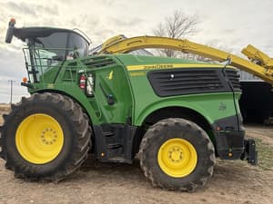 2022 John Deere 9800 Image