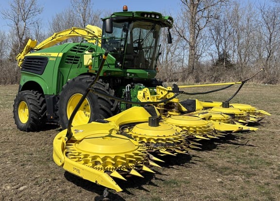 2022 John Deere 9800 Equipment Image0