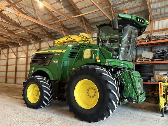 2022 John Deere 9800 Equipment Image0