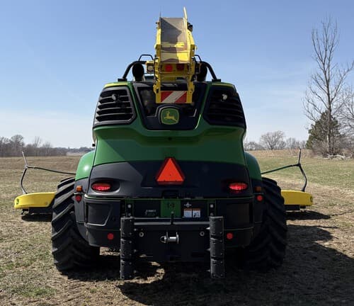 Image of John Deere 9800 equipment image 4