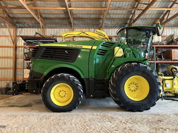 Image of John Deere 9800 equipment image 2