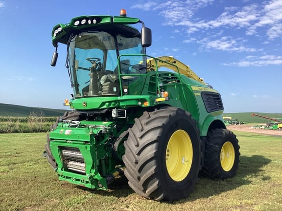 2022 John Deere 9800i Equipment Image0