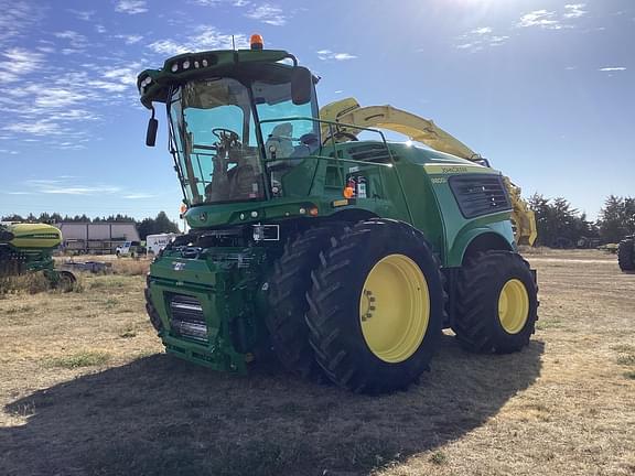 Image of John Deere 9800i equipment image 2