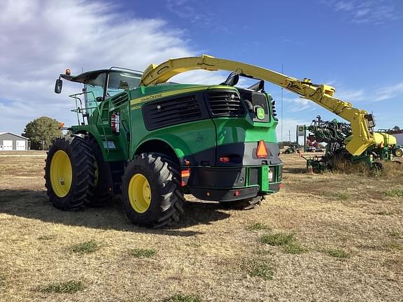 Image of John Deere 9800 equipment image 3