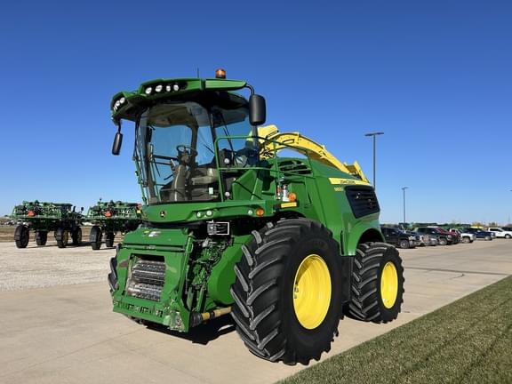 Image of John Deere 9800i Primary image