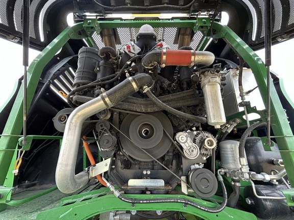 Image of John Deere 9800i equipment image 4