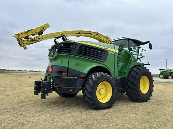 Image of John Deere 9800i equipment image 2