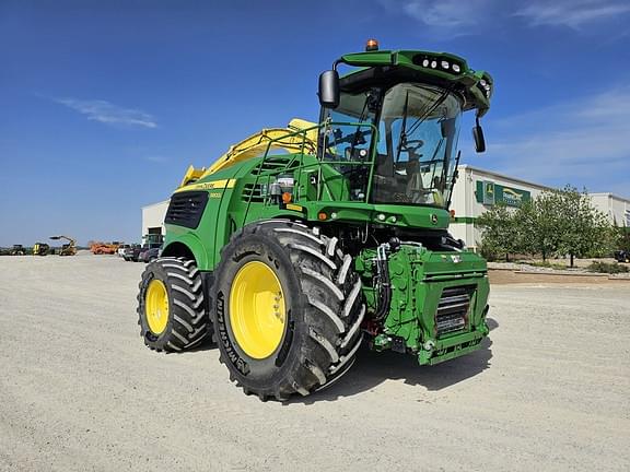 Image of John Deere 9800i equipment image 2