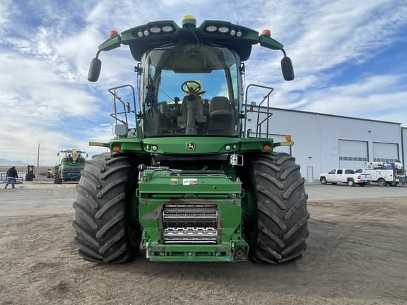 Image of John Deere 9900 equipment image 1