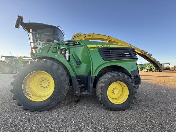 Image of John Deere 9900 equipment image 1