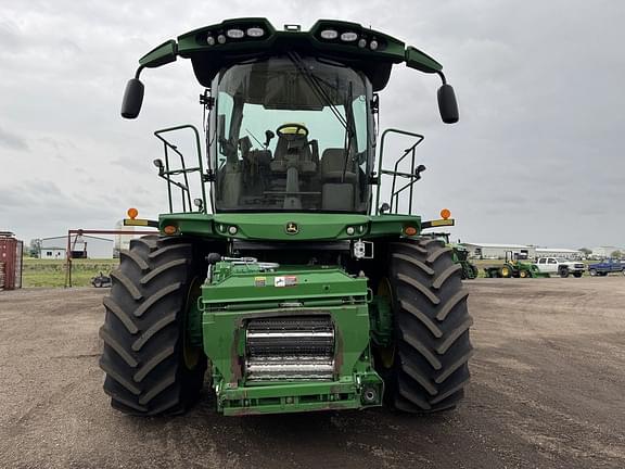 Image of John Deere 9900i equipment image 1