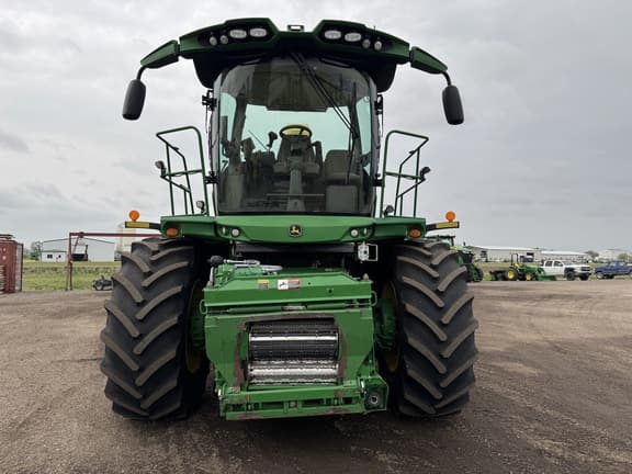 Image of John Deere 9900 equipment image 1