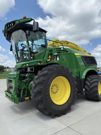 Image of John Deere 9900i equipment image 2
