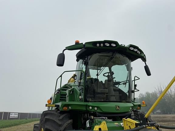 Image of John Deere 9900i equipment image 2