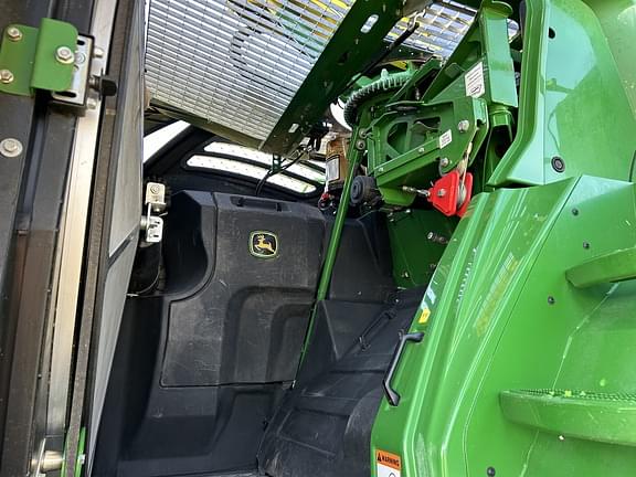 Image of John Deere 9900 equipment image 4