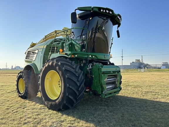 Image of John Deere 9900 equipment image 1