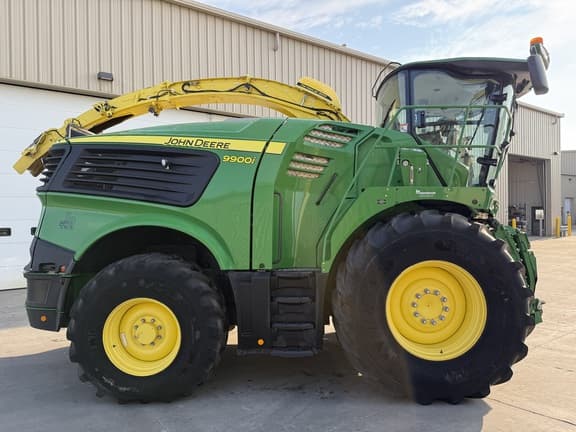 Image of John Deere 9900 equipment image 1