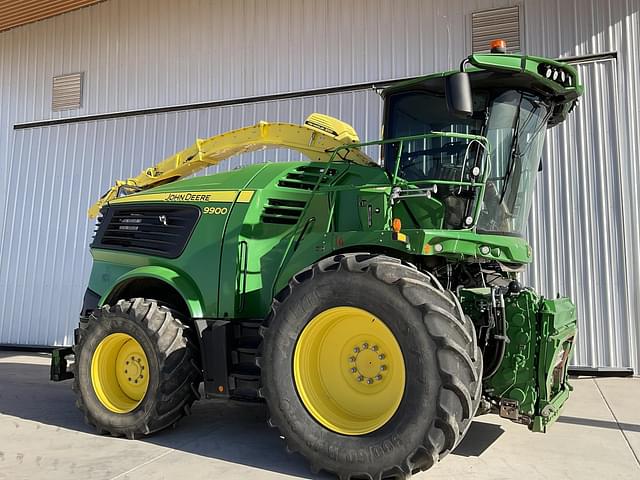 Image of John Deere 9900 equipment image 1
