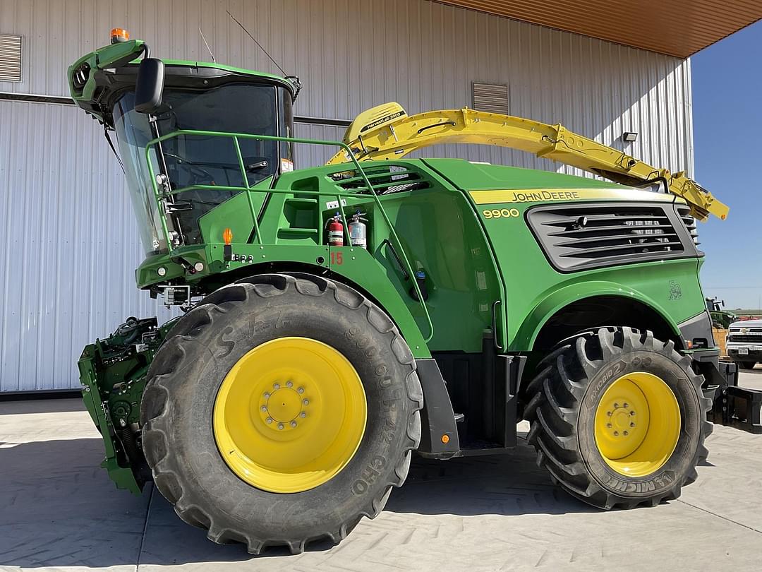 Image of John Deere 9900 Primary image