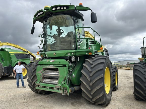 2022 John Deere 9900 Equipment Image0