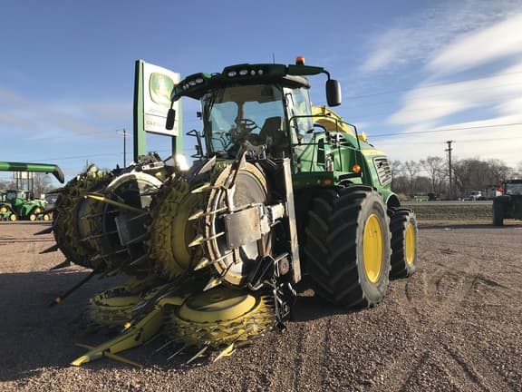 Image of John Deere 9900i equipment image 1