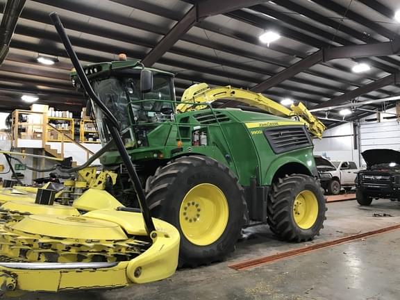 Image of John Deere 9900 equipment image 1