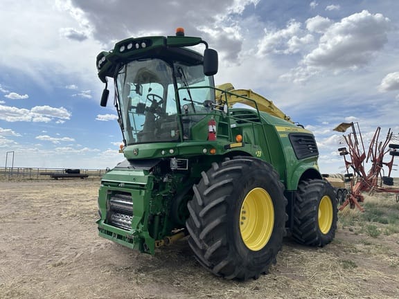 2022 John Deere 9900 Equipment Image0