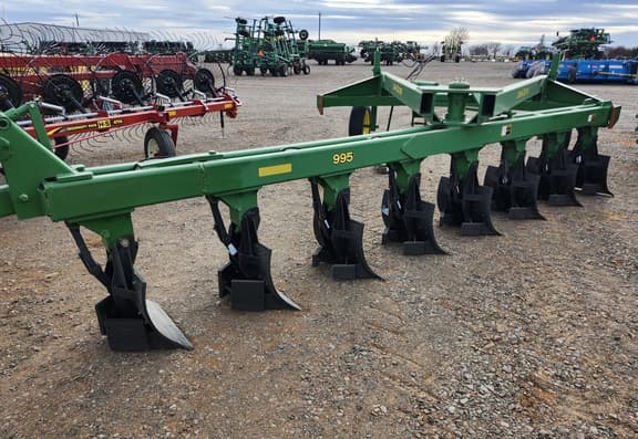 Image of John Deere 995 equipment image 4