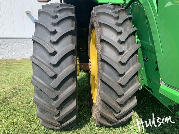 Image of John Deere 9R 440 equipment image 1